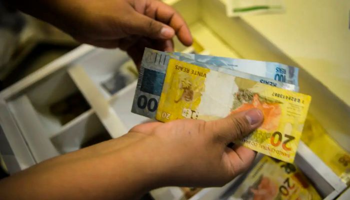 © Marcello Casal JrAgência Brasil Caixa paga Bolsa Família a beneficiários com NIS de final 3